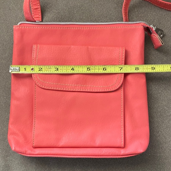 Relic Coral Zip-Top Crossbody with Neutral Interior - Picture 8 of 9